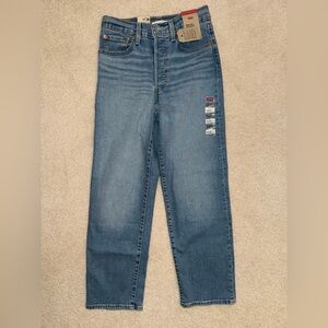 Levi's Women's Ribcase High-Rise Straight-Leg Ankle Jeans Medium Wash, Size 27